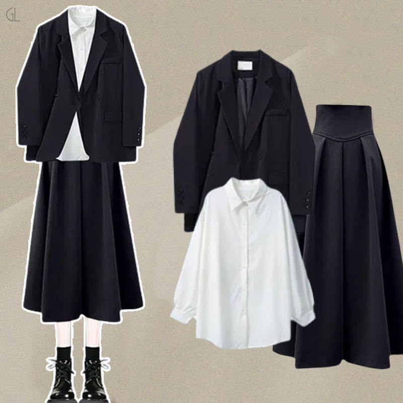 ブラック/スーツ+ブラック/スカート